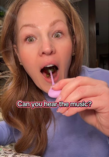 Have you seen these lollipops that play music when you put them in your mouth? These are so cool. I can’t explain how it works when I put the lollipop in my mouth and almost echoes in my ears. It is so cool and I think it would be an amazing gift for an Easter basket or a valentine or even a birthday. @HAPPY GLOBAL CHOICE #musiclollipop #musiccandy #snack #giftideasforkids