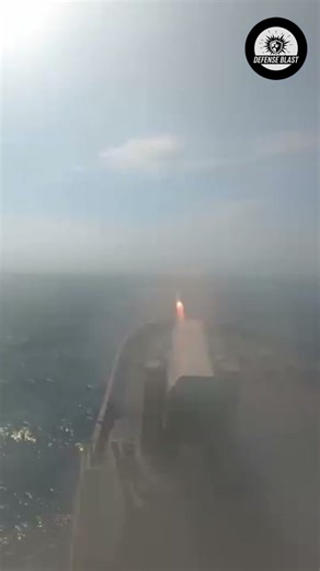 Rolling Airframe Missile Launch from Destroyer