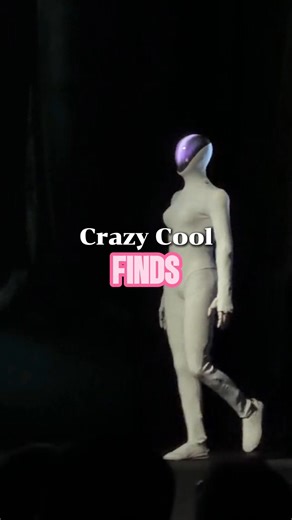 3.6K views · 47 reactions | Crazy! This Robot Walks Just Like A Real Woman 勞 XPeng’s next-gen humanoid robot IRON just made its debut, so real that people wondered if there’s a human inside. Here’s the truth…  Cr. Douyin@龙二Pro/@何小鹏/@X工业 #robot #Xpeng #humanoid #catwalk #tech #Chinatrend #fyp | 華夏focus | Facebook