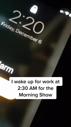 I wake up at 2:20 AM for the @weathernetwork Morning Show! 🙋🏼‍♀️☀️ #normalpeople #weather #morningshow #dailyvlog #morningroutine