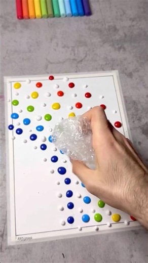 Abstract Art Idea Using Bubble Wrap! 🫧🎨✨ Would You Try This Technique? 👀