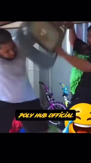 Poly-hub TV on Instagram: ""If i smack you with the chair then what" 😳🤣 #fbreels #instagramreels #explorepage #fypシ゚viralシfypシ゚ #viralvideochallenge #polynesian #tonga"