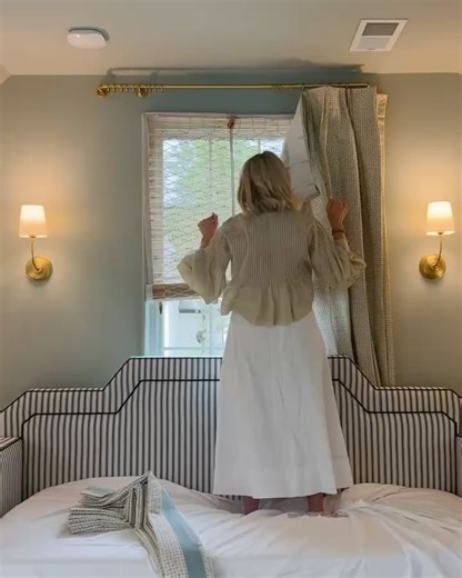 Georgia Street Design on Instagram: "Who says a hardworking space can’t be lovely too? With a trundle bed, wet bar, and home gym tucked above the extended garage, this carriage house feels both practical and charming — one of those projects we’ll be thinking about for a long time.. 🤍 Photography by @briewilliams"