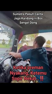 10K reactions · 1.8K shares | Ketika preman mengeluarkan kartu entah itu kartu anggota ormas atau kartu Remi.. Tetapi sang sopir TDK takut sedikitpun.... Krn di benak sang Supir berani nyebrang pulau harus berani nekat..‼️ Jadi;Rawe2 Rantas Malang2 Putong.... Kami Meng Apresiasi Tindakan Pak Supir Yg Pemberani Dan Bermental Baja....﫡 #Video_Viral @sorotan | Kelana Saputra | Facebook