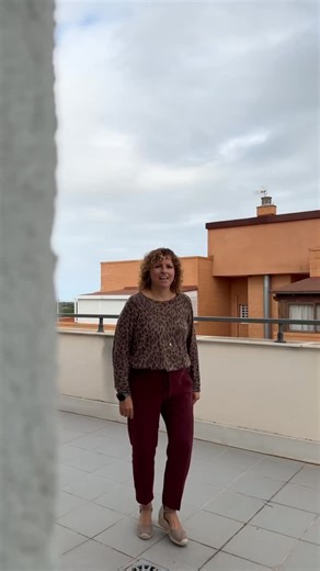 1.3K views · 17 reactions | Ático en alquiler con las mejores vistas de Sagunto  El mar, el castillo y la montaña, todo a la vista desde tu terraza ✨ ¿Te imaginas despertar así cada día?  Escríbenos y agenda tu visita hoy mismo. REF: A231_LC | RK Global Inmobiliaria | Facebook