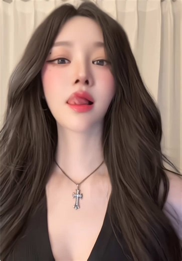 New ver. Brown hair or Black? Which ver is better? #fypシ #foryoupage #tending #viral #kpop