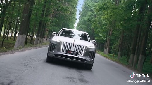 Elevating the standard for luxury with the #HONGQI #E-HS9