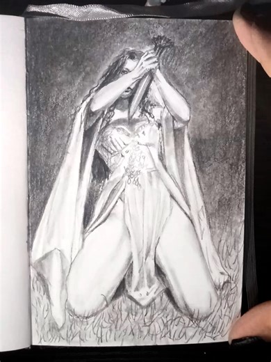 From reference to drawing, here’s the pose that started it all. I decided to change the perspective slightly, shifting it to a low angle, to better emphasize the light and the anatomy of the legs. This angle makes the forms appear stronger and the volume feel more present. I didn't use any kind of guide, it was all observation and direct drawing on the paper. Photo by 📷: @Elizabeth Elder I think that with this change, what I wanted to emphasize now truly stands out, the strength of the pose, th