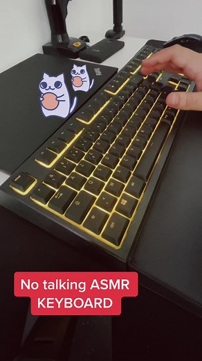 Just me working #asmr #keyboard #notalking 😅 follow me and like for more content #fyp #foryou