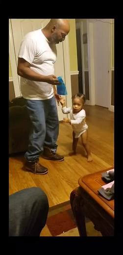 tell me you have pop pop wrapped around your figure without telling me? 🤣🤣