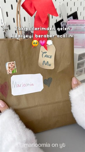 Takipçilerimden gelen hediye 🥹 #marioomia #unboxing #kpop #blackpink #newjeans #viral #txt #njz
