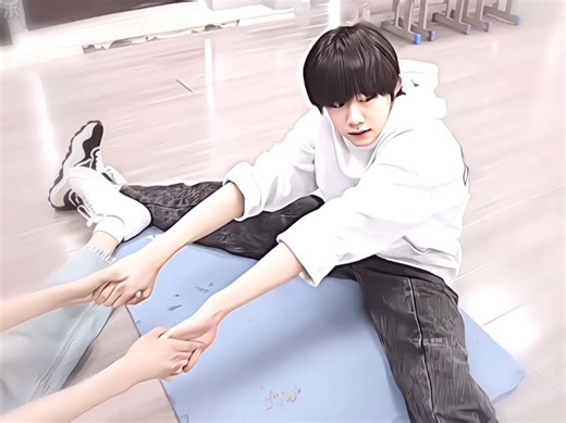 អៀនបិទមាត់មិនជិតដល់ការ😊