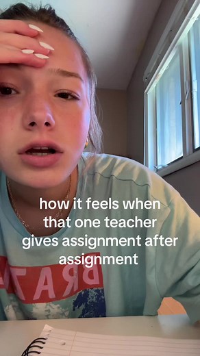 soph (@user493729105)’s video of let me write that down