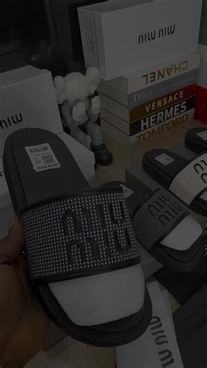 #creatorsearchinsights NEW IN 🔥 HIGH QUALITY Size 39—46 32k BOXED AND EQUIPPED AVAILABLE AS SEEN #fyp #fypシ #fypシ゚viral #foryou #foryoupage #fyppppppppppppppppppppppp #viral #shoes #fashion