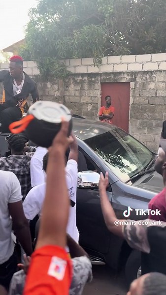 Vidéos de mams ecobank (@mams.ecobank) avec son original - Mr_UK