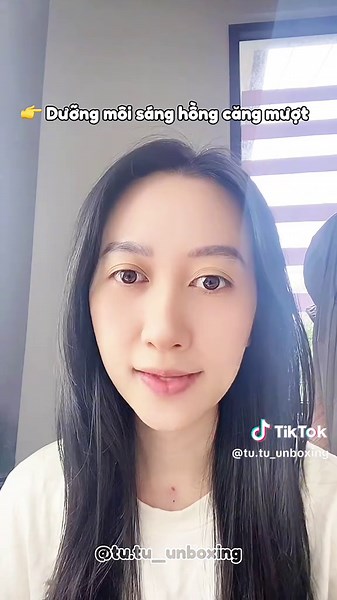 Vaseline Lip Balm Review: Hydration for Your Lips