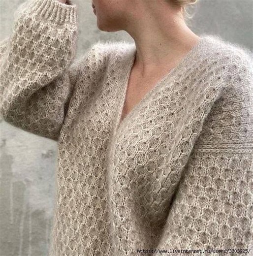 Cine nu încearcă, rămâne pe pauză. Cine testează, câștigă date, nervi, lecții și uneori… magie. #knitt #knittingideas #вязаниеспицами #knittutorial #knitting #knitting #tutorial #handmade #knittiing #handcrafted #diyprojects #knit #creatorsearchinsights #sosete #tricotat #lucrudemana | Atelierul Victoriei.