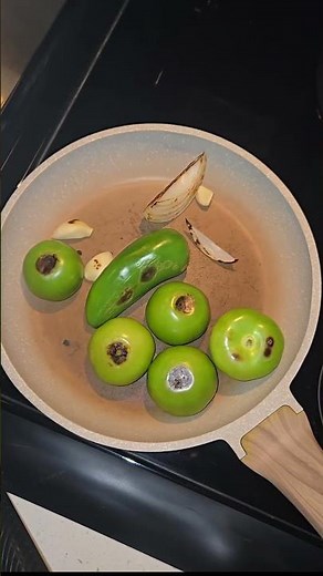 Trocito de cerdo en Salsa Verde #comidacasera #salsaverde #recetafácil #cerdo