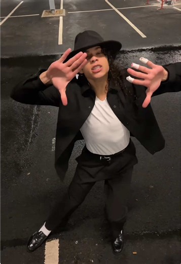 Master the Smooth Criminal Dance Moves