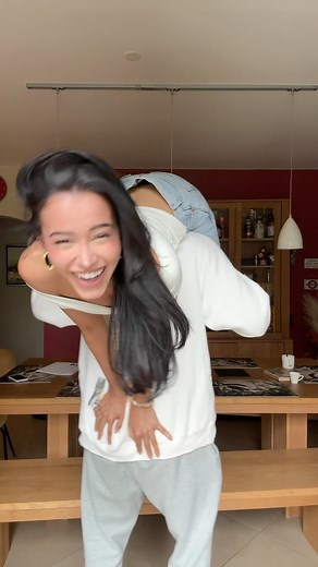Lea Elui G on Instagram: "I couldn’t stop laughing 😂❤️"