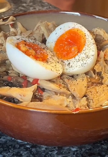 Last night’s Ramen style dinner! The broth was completely homemade - whenever we cook meat on the bone (whole roast chicken, pork cutlets etc…) I put them in a bag in the freezer along with onion and garlic skin/peel/scraps that are leftover when I make meals through the week. Then when I have enough I put it all in the slow cooker with some water, bit of vinegar and some herbs for 48 hours to make homemade broth and it makes me happy. Anyway this was supposed to also have carrots but when we op