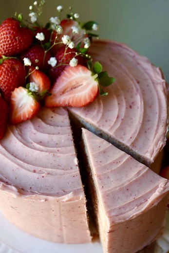Real Strawberry Cake with Cream Cheese Frosting