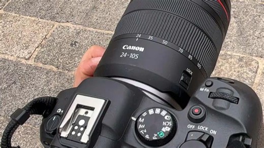 佳能新款相机搭配新镜头，性能升级带来更出色的拍摄体验，轻松应对旅行与人像场景，成像清晰色彩真实，满足日常创作需求。