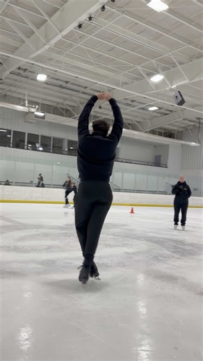 Mastering the Back Spin in Figure Skating