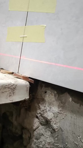 How to Accurately Measure and Mark a Wall