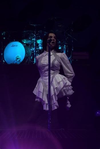 Poppy Live in Melbourne – Concert Highlights