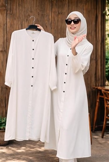 Headline: Putih Bersih & Elegan – Must-Have Item! ✨ Definisi tunik yang bakal jadi andalan di lemari kamu. Bahannya Rayon Twill, tipikal kain yang makin dicuci makin enak dipake dan nggak gampang kusut. Cuttingannya timeless banget, mau dipaduin sama celana bahan buat ke kantor atau jeans buat santai tetap masuk. Kancing aktifnya juga kasih kesan clean look yang mahal. Sekali punya warna putih yang kualitasnya oke kayak gini, pasti bakal kepake terus buat berbagai acara. #TunikWanita #OOTDHijab 