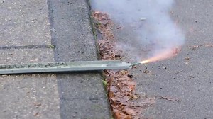 349K views · 655 reactions | Raketen und Böller gehören für viele Menschen zu Silvester dazu. Immer wieder werden aber illegale Böller gefunden. Der Gebrauch dieser Feuerwerkskörper kann tödlich sein. | WAZ | Facebook