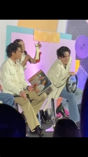 Keen Sama Java: Surfing Fun and Laughter