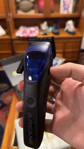 Check out this awesome OMNI THEORY Wahl Hi Viz Unboxing ⚠️ — Picked up during our 70% OFF Black Friday Sale 🧬 | Chris & Sons