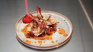 Watch Cutthroat Kitchen: Knives Out Season 1 Episode 6 - A Spoonful of Sabotage