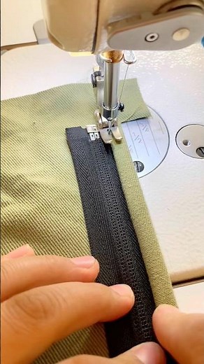 How to Sew a Zipper Easily | Sewing Tips for Beginners #sewing #usa #handmadeinusa #sewingtutorial