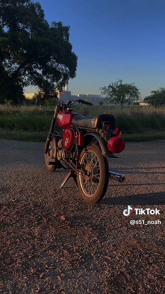 Exploring the Simson S51: A Classic DDR Moped