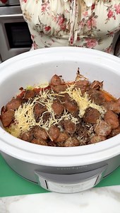 Quick and easy crockpot dinner! I make a tender delicious crockpot beef ragu with Italian sausage, carrots, onions, celery, and ground beef in the slow cooker. | Amy L Daily Recipes