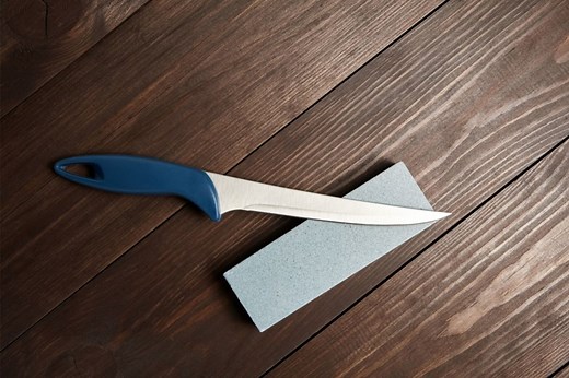 What Is CPM S35VN Steel? [Complete Steel Guide] | The Truth About Knives