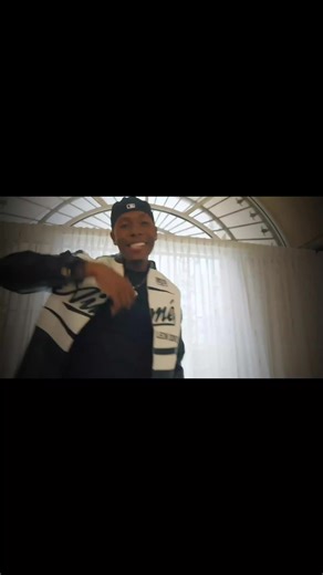 El Topper: Celebrate With This Energetic Music Mix