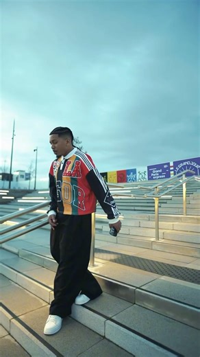 « Ça fait mal » disponible le 30 janvier 🤍