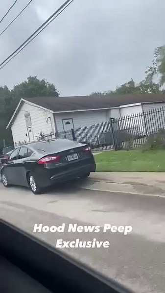 2100 Block of Jensen Dr near Quitman. HPD Homicide Detectives are on the scene where a female was found deceased on a vacant property at about 7:35 this morning. Preliminary information is that the female was located inside of a trailer. Her cause and manner of death are unknown at this time. A Hood News Peep sent this in. | Grizzy's Hood News