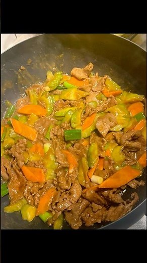 Stir-fry beef with bitter melon