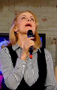 Anastasia Lazariuc - Aș vrea să fiu o rândunea | Ana Aneta