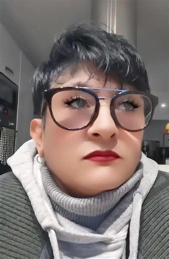 Videos de maggyjackson 🇨🇱🇪🇸 (@maggyjackson2) con “I Like To Move It (feat. The Mad Stuntman) (Erick