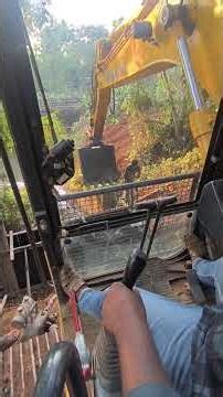 pc 130 concrete mix unloading side wall work.,👍👍👍