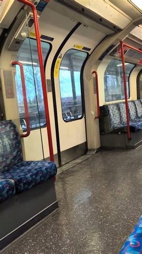 Central line closes with force