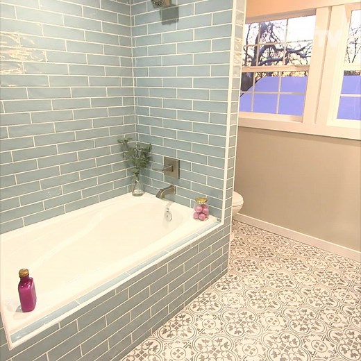 14K views · 484 reactions | Tonight's all new episode of Bargain Mansions features a stunning 1910 Victorian home  I can't wait for you to see - who's tuning in at 9/8 central on @hgtv? | Tamara Day | Facebook