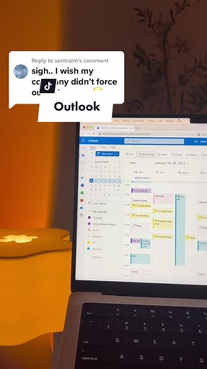 Replying to @sentralm for all the outlook girlies (not by choice) 😚 #outlook #outlooktips #outlookhack #googlecalendar #gcal #outlookcalendar #outlookhacks