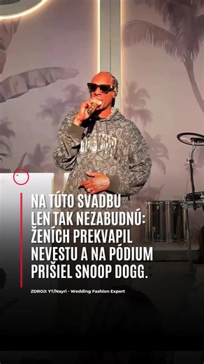 Snoop Dogg ako svadobný interpret? Aj takto môže vyzerať svadobné prekvapenie. Na arménskej svadbe v Kalifornii sa medzi hosťami objavila jedna z najväčších legiend amerického rapu. Snoop Dogg neprišiel iba zagratulovať novomanželom, ale priamo pred svadobčanmi odohral súkromné vystúpenie. Počas večera zazneli aj skladby, ktoré patria medzi jeho najznámejšie hity, vrátane „Still D.R.E.“ a „P.I.M.P.“. Z klasického svadobného programu sa tak na chvíľu stal koncert svetovej rapovej hviezdy a hostia